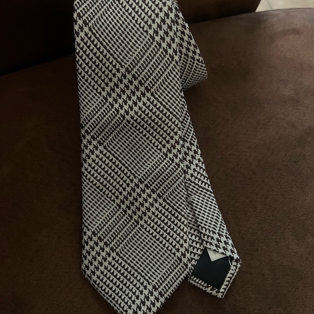 Suitsupply tie